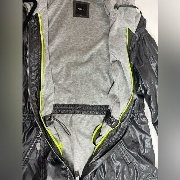 Bonita Stronger as One Jacket Black Foil size 46EU/XL US NWOT Windbreaker - Picture 5 of 13